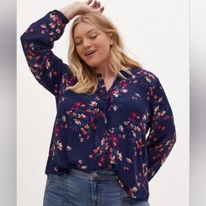 New With Tags Torrid Georgette Pintuck Button-Front Blue Floral Blouse Size 3X